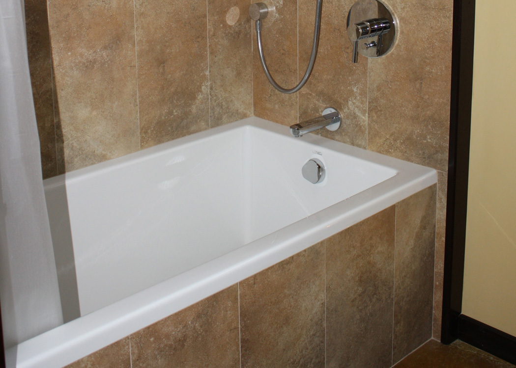 Mendocino Vacation Rental Red Barn Retreat Soaking Tub