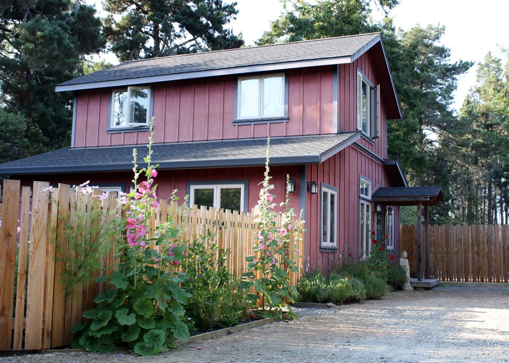 Mendocino Vacation Rental Red Barn Retreat Welcome Two